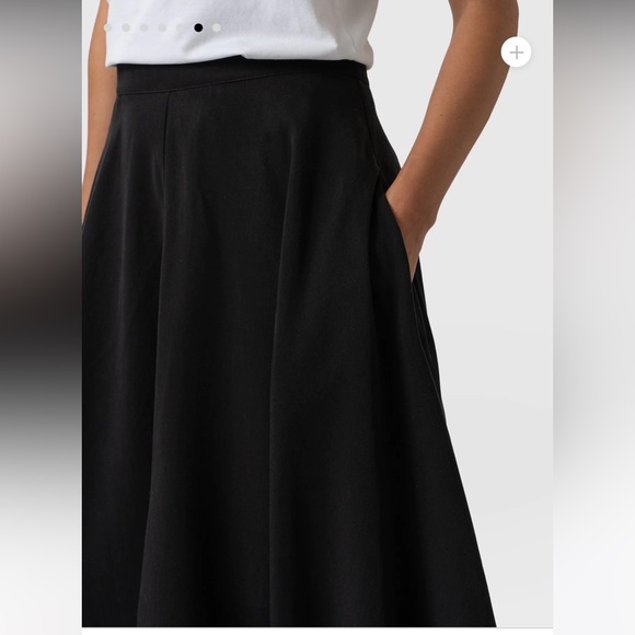 NOHO SKIRT - BLACK - Picture 2 of 8